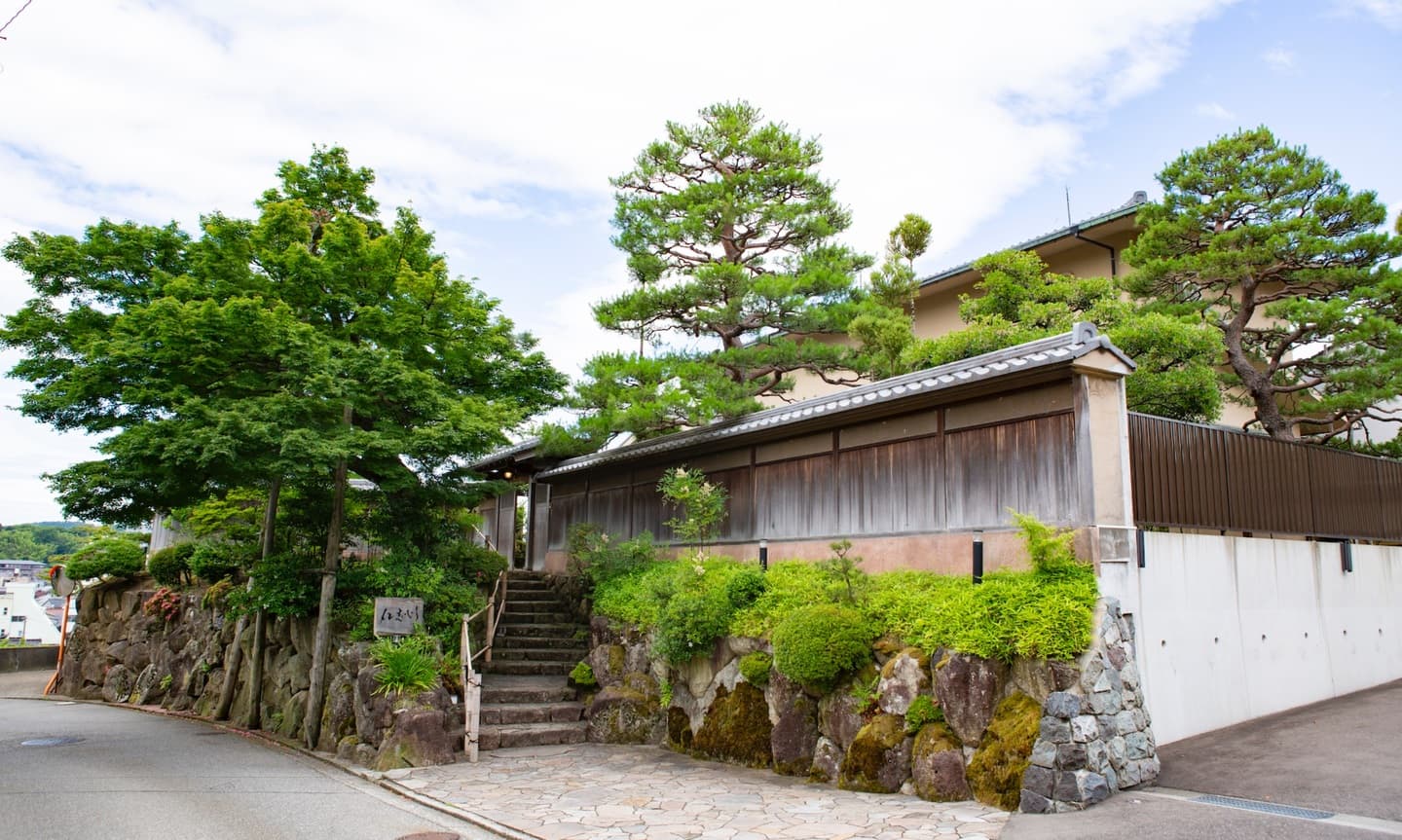 仁志川で和装家族婚