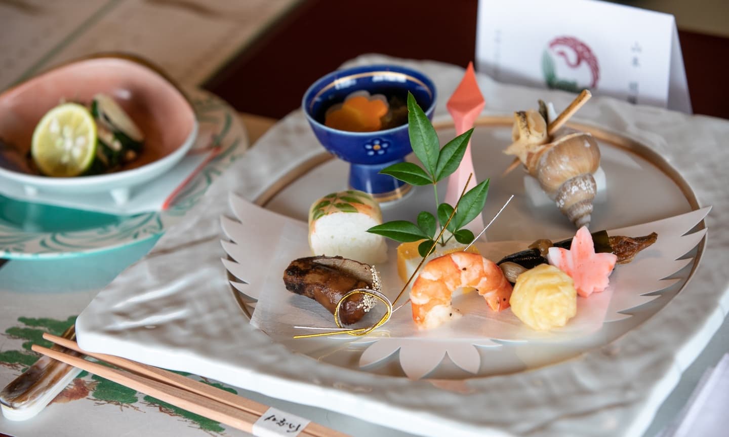 仁志川で和装家族婚のお料理