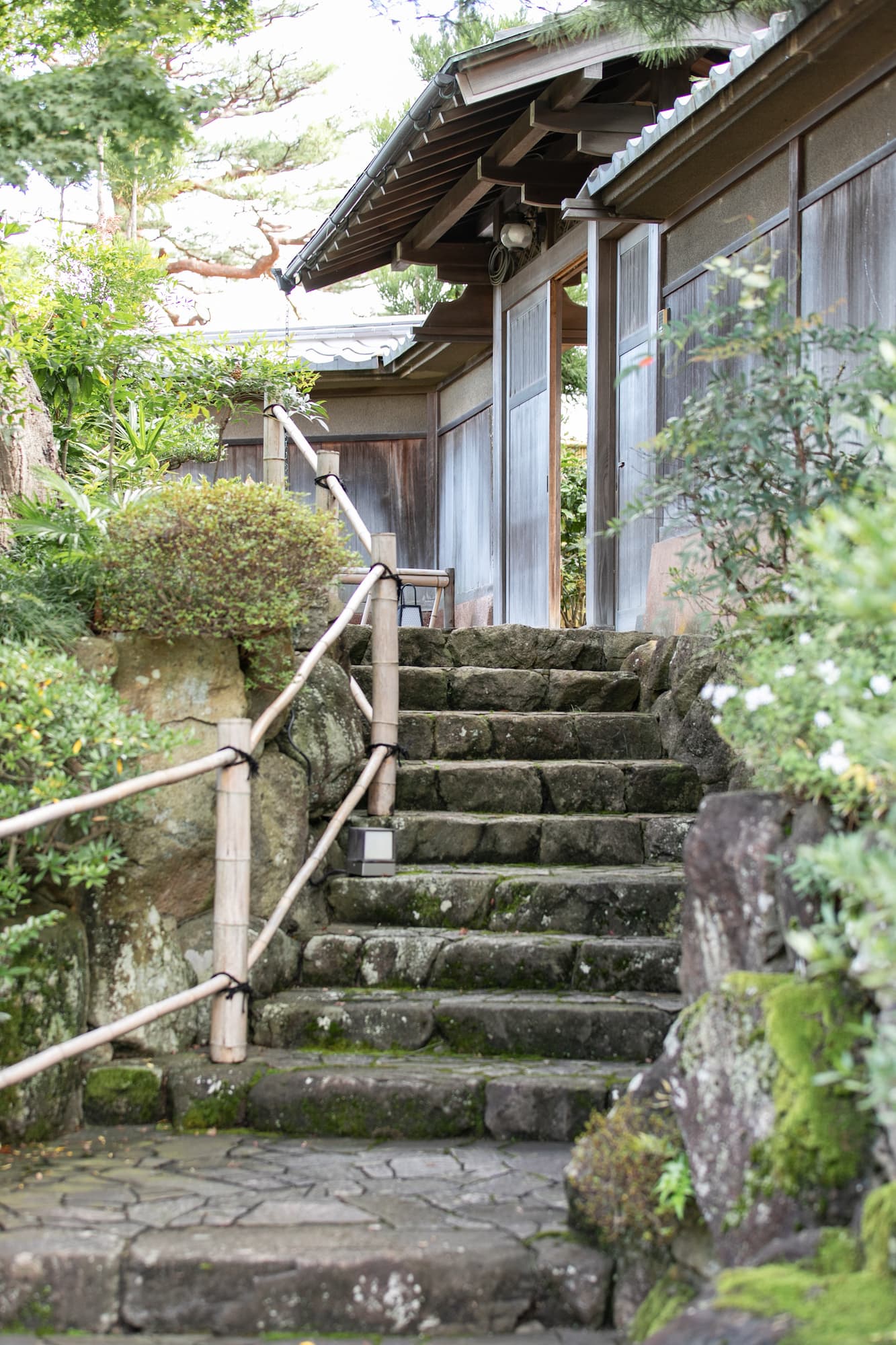 金沢の日本料理仁志川で和装家族婚礼