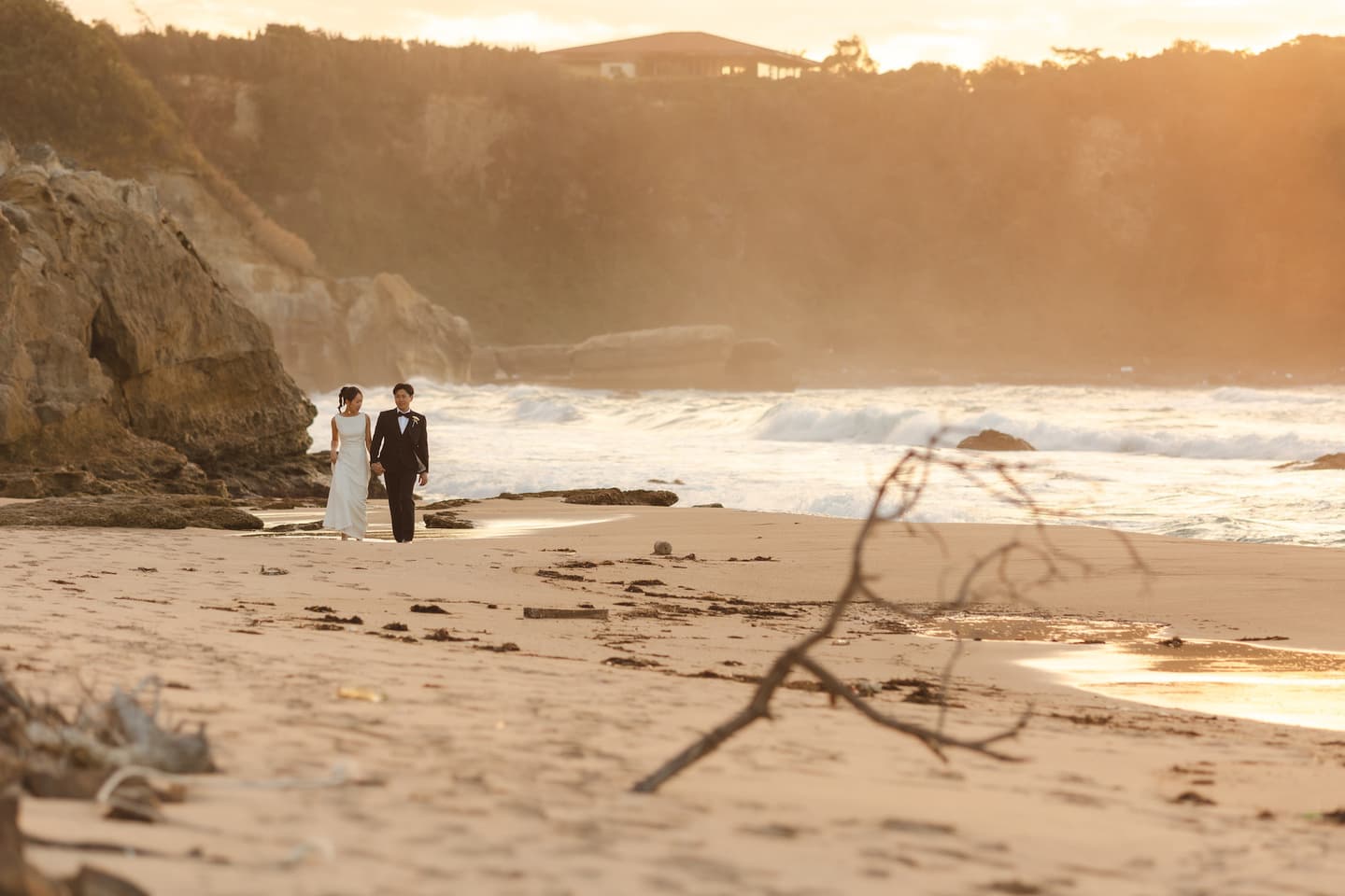 石川県金沢市の海でドレスロケーション前撮り